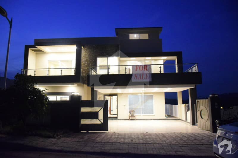 1 Kanal House For Sale Located On Main Ring Road