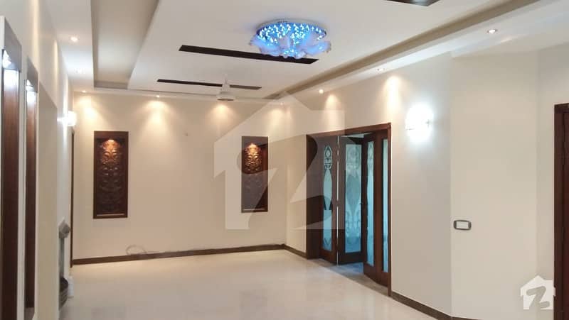 Islam Offers 10 Marla Slightly Used 4 Beds House Available For Rent In Dha Lahore