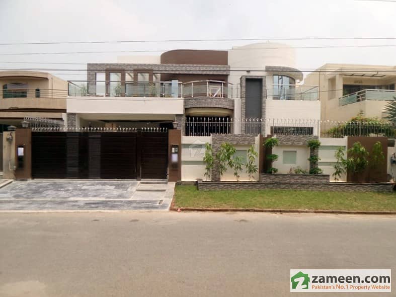 Brand New House One Kanal For Sale