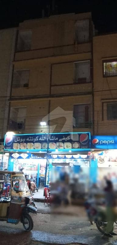 حسین آباد گلبرگ ٹاؤن کراچی میں 1 مرلہ دکان 9.3 کروڑ میں برائے فروخت۔