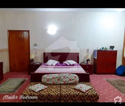 عسکری ولاز جناح لین عسکری لاہور میں 5 کمروں کا 1.6 کنال مکان 15 کروڑ میں برائے فروخت۔