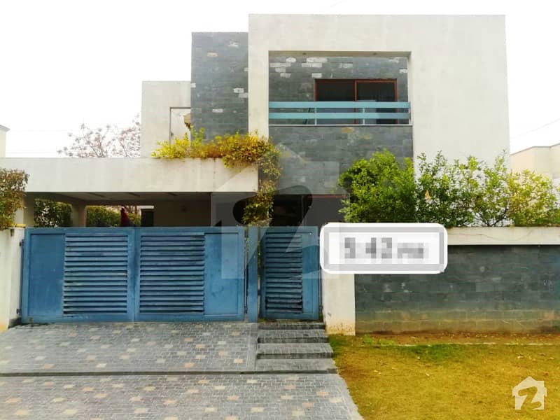 Syed Brothers Slightly Used 12 Marla Luxury Bungalow in DHA Phase 8
