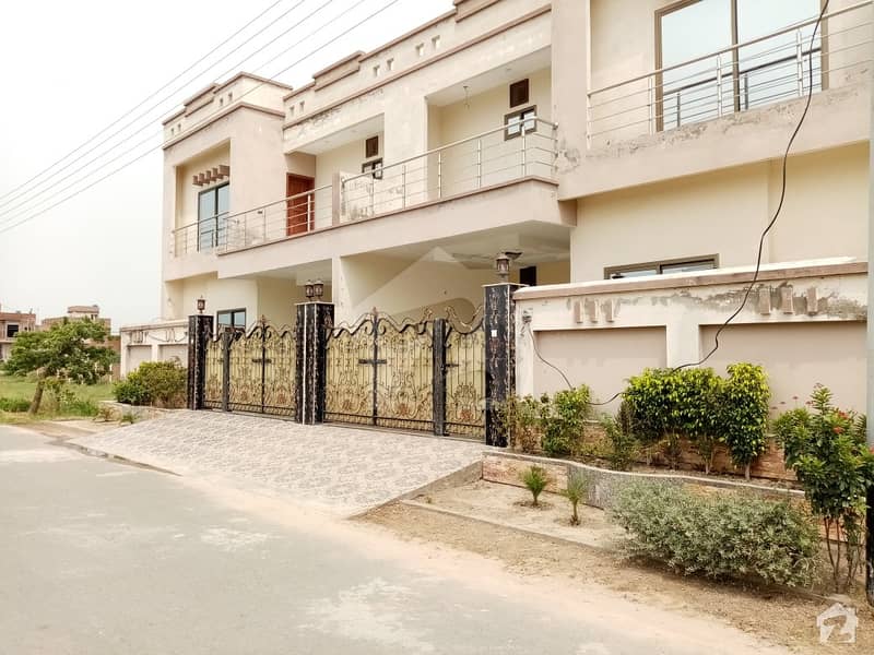 House Available For Sale In Khayaban E Manzoor Jarwala Road