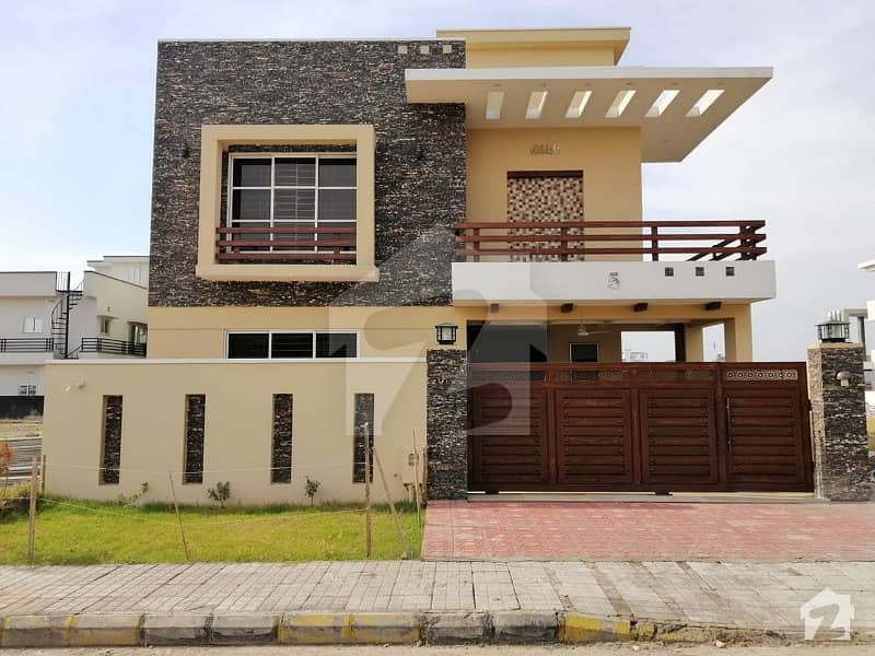 G13 Islamabad 10 Marla Full House 6 Bedroom 1 Servant Room For Rent Available