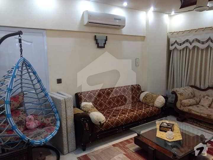 محمود آباد کراچی میں 3 کمروں کا 4 مرلہ فلیٹ 75 لاکھ میں برائے فروخت۔