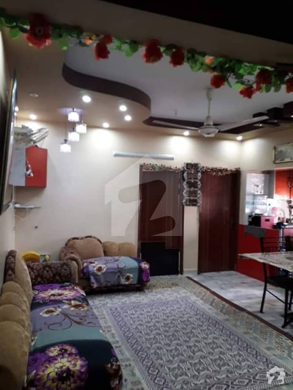 محمود آباد کراچی میں 2 کمروں کا 4 مرلہ فلیٹ 85 لاکھ میں برائے فروخت۔