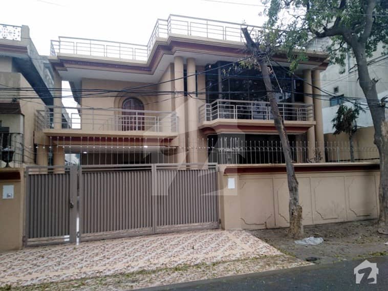 23 Marla Double Storey House Available For Rent