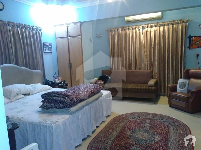 Cc97 600 Yard Bungalow Available On Sale In Gushan E Iqbal Town Block 9