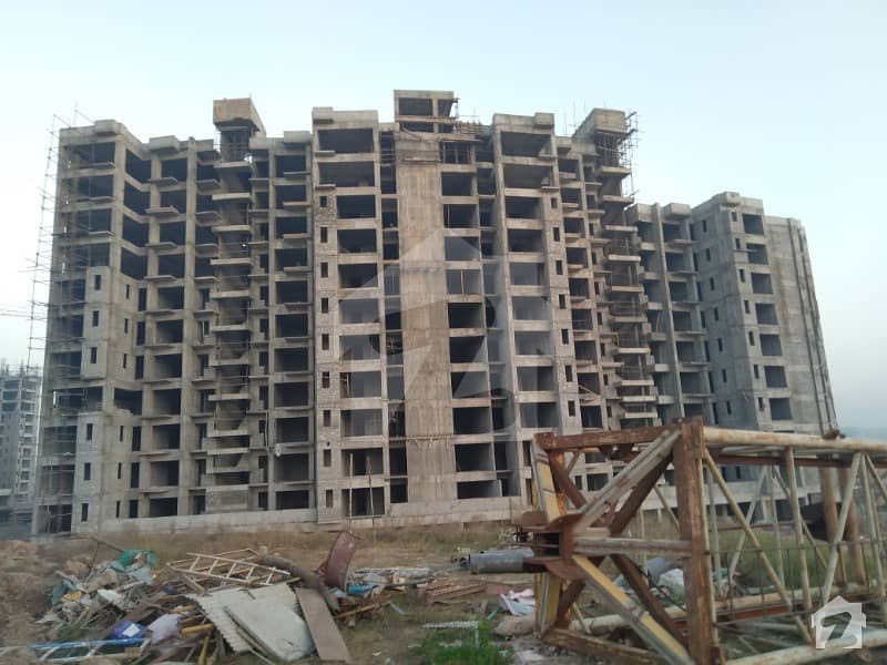 Gulberg Dream Height Flat Available For Sale On Monthly Installments