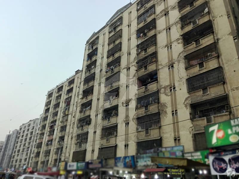 گلستانِِ جوہر ۔ بلاک 20 گلستانِ جوہر کراچی میں 3 کمروں کا 6 مرلہ فلیٹ 47 لاکھ میں برائے فروخت۔