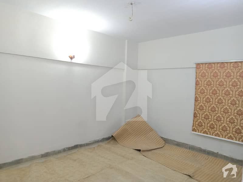 1st Floor Well Maintained Apartment For Sale In Darakhshan Apartment