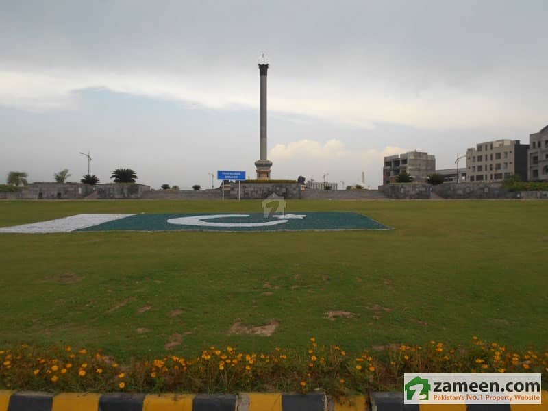 Sector C Golden , 1 Kanal (50*90) Boulevard Prime Location Plot For Sale At Reasonable Rate