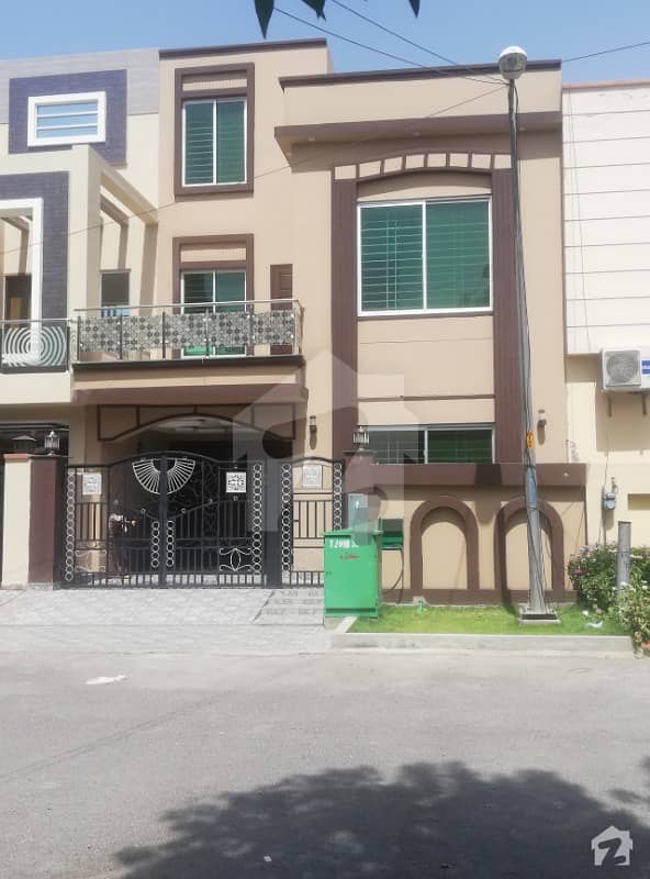 5 Marla House For Rent In CC Block Sector D Bahria Town Lahore