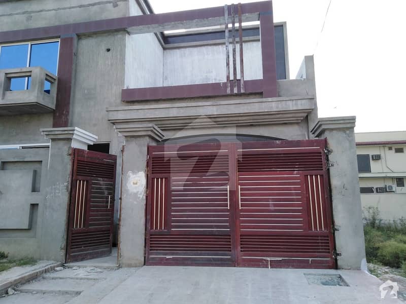 اوپی ایف ہاوسنگ سکیم پشاور میں 8 کمروں کا 1 کنال مکان 4.5 کروڑ میں برائے فروخت۔