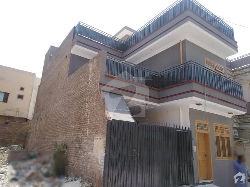 حیات آباد فیز 6 - ایف9 حیات آباد فیز 6 حیات آباد پشاور میں 6 کمروں کا 5 مرلہ مکان 1.7 کروڑ میں برائے فروخت۔