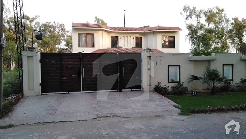 2 Kanal Beautiful House Gated Community For Sale