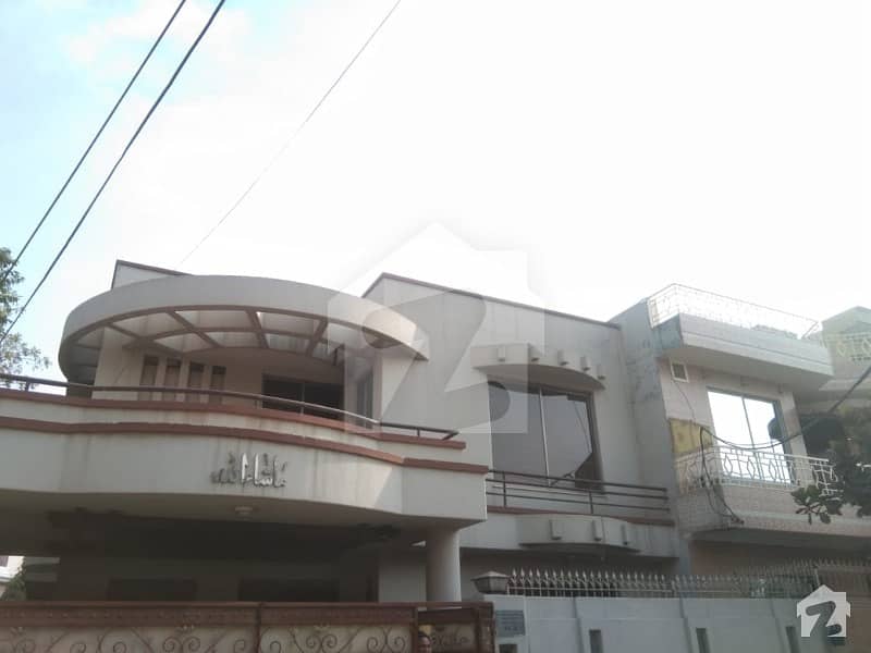 10 Marla Corner House For Rent In Canal Burg Housing Society Lahore