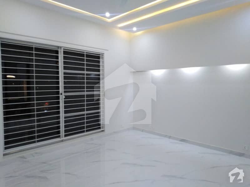 10 Marla Modern Out Class House For Rent  Dha Phase 5 Near Jaljal Sons