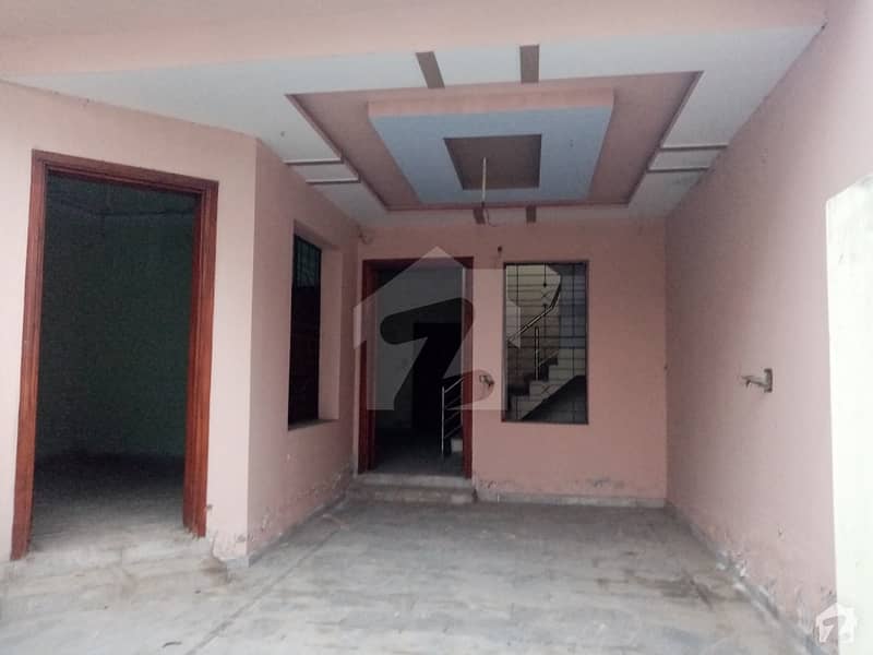 علامہ اقبال ٹاؤن گوجرانوالہ میں 4 کمروں کا 5 مرلہ مکان 75 لاکھ میں برائے فروخت۔