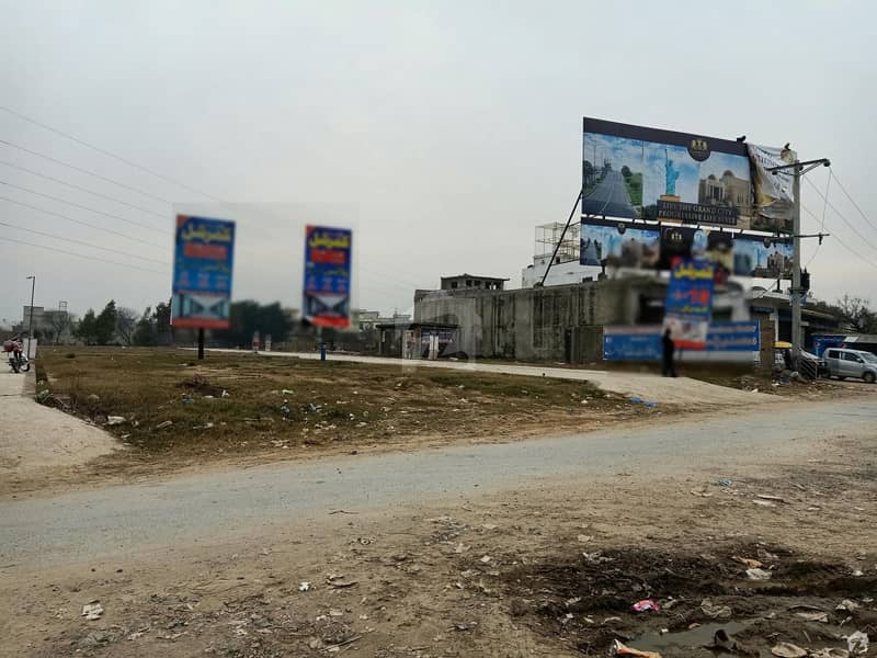 Commercial Plot Is Available For sale GT Road, Gujrat ID21093594