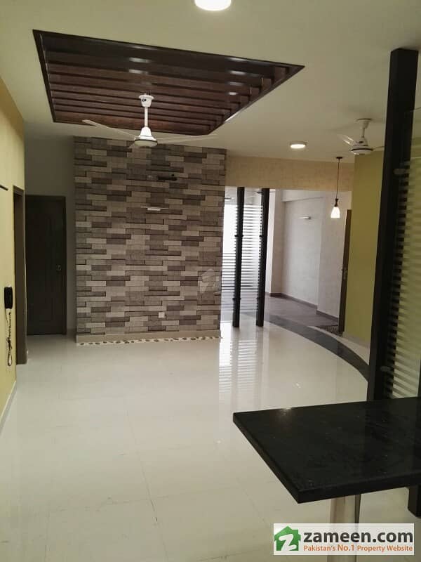 Clifton block IV brand new 2400 square feet 4 bedrooms penthouse for rent