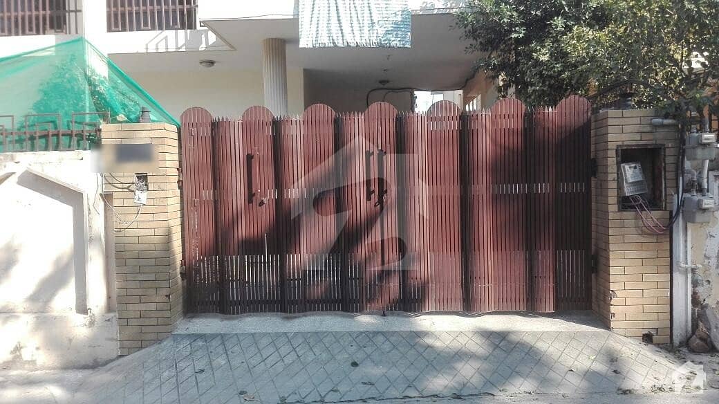 38 Marla Beautiful Pair House Available For Sale In Panj Sarki Chowk