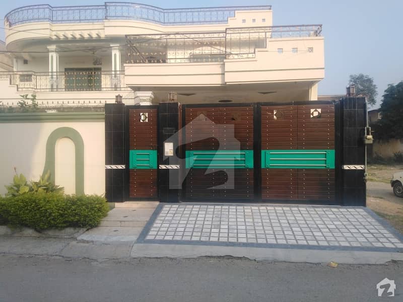حیات آباد فیز 2 - ایچ3 حیات آباد فیز 2 حیات آباد پشاور میں 7 کمروں کا 1 کنال مکان 4.75 کروڑ میں برائے فروخت۔ حیات آباد فیز 2 - ایچ3 حیات آباد فیز 2 حیات آباد پشاور میں 7 کمروں کا 1 کنال مکان 4.75 کروڑ میں برائے فروخت۔