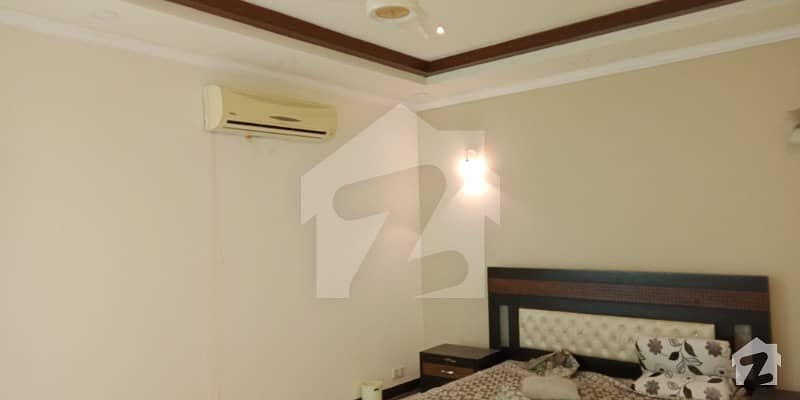 ڈی ایچ اے فیز 4 ڈیفنس (ڈی ایچ اے) لاہور میں 5 کمروں کا 1 کنال مکان 1.4 لاکھ میں کرایہ پر دستیاب ہے۔