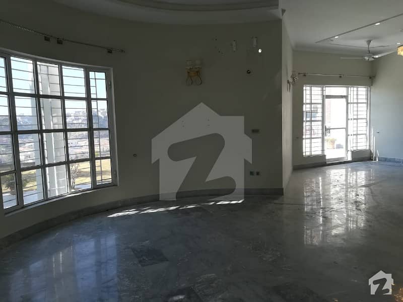 I Kanal Beautiful Portion For Rent In Dha Phase 1