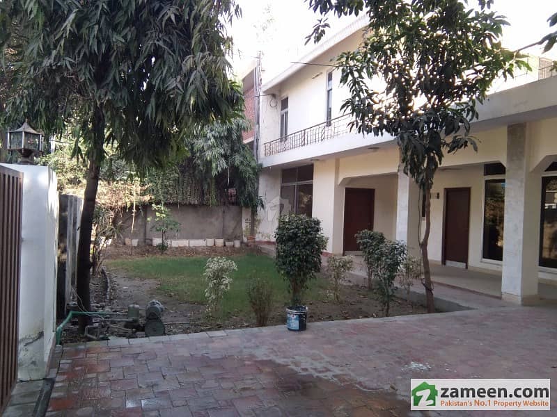 Gulberg 12 Marla House For Rent In Garden Town Shadman Lahore