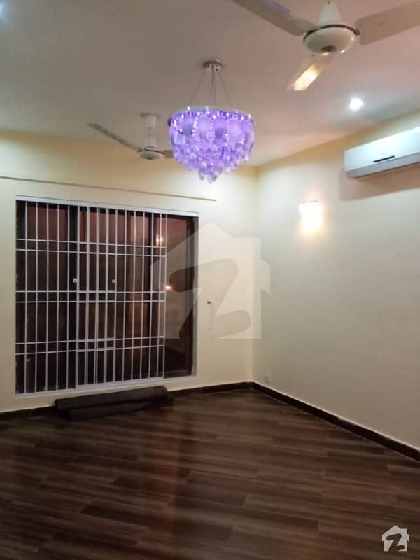 Upper Portion 500 Yard Bungalow Rent Available In Dha Phase 7