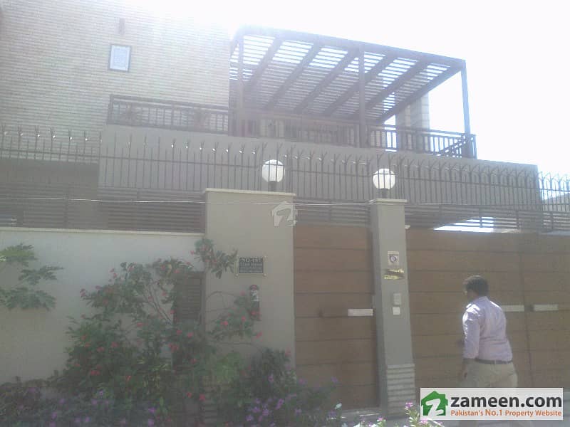 Bungalow available on Installment in Clifton Karachi
