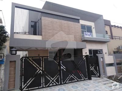 Ideally Located 10 Marla House For Sale In State Life Ideally Located 10 Marla House For Sale In State Life