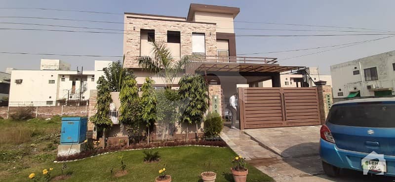 10 Marla Luxury House Solid Constructed In Eden City Near Park And Masjid