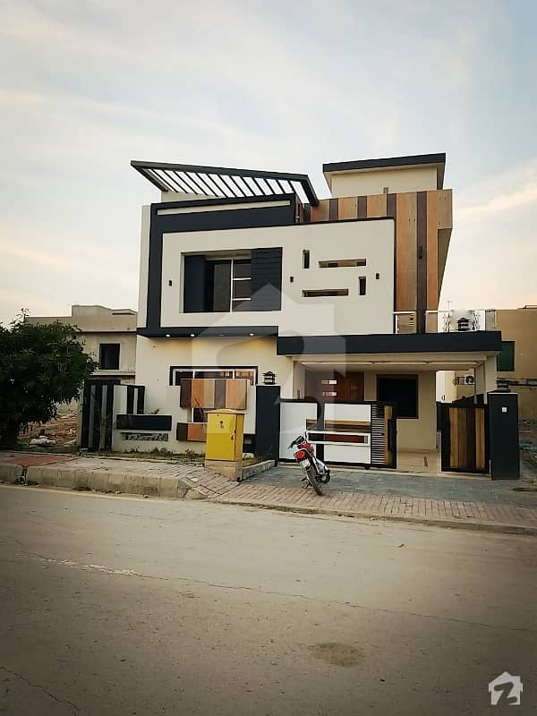 10 Marla Main Blvd House For Sale In Sector E