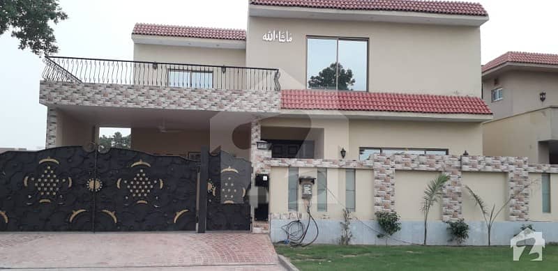 1 Kanal Very Stunning Single Story House On 60 Ft Road At Outstanding Location 1 Kanal Very Stunning Single Story House On 60 Ft Road At Outstanding Location