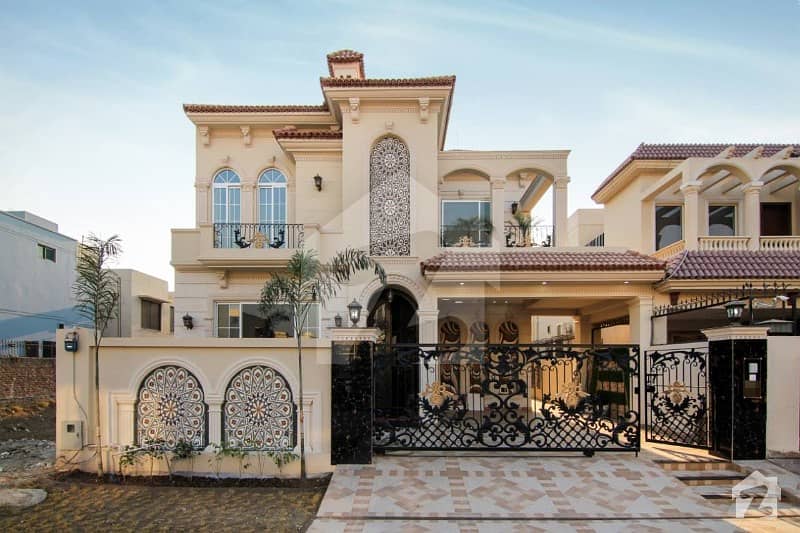 10 Marla Hot Location German Style Brand New Luxury Palace For Sale 50 Ft Road