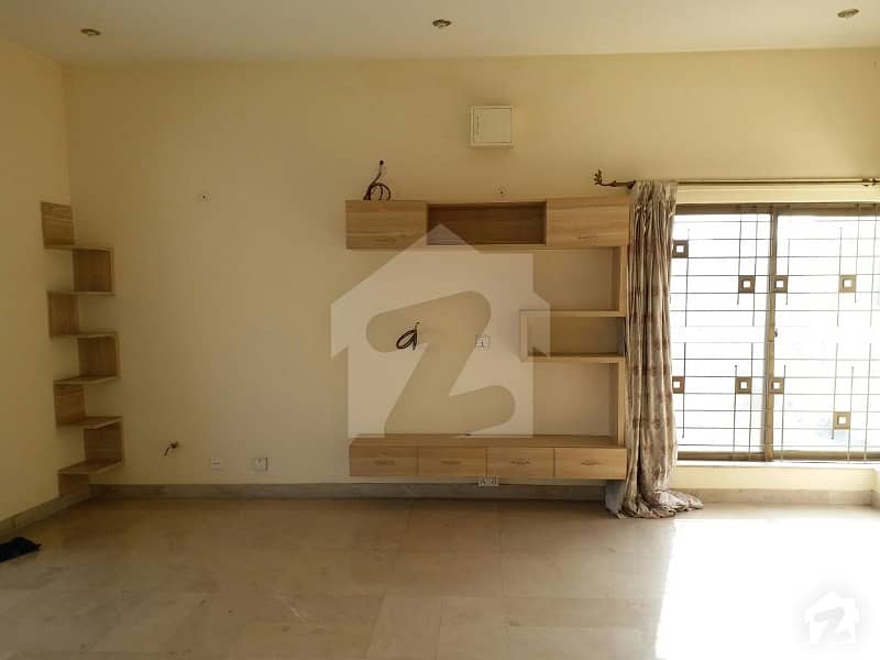 1 Kanal  Upper Portion Available For Rent In DHA Phase 6