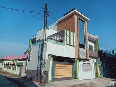 نواب کالونی جہلم میں 5 کمروں کا 10 مرلہ مکان 1.2 کروڑ میں برائے فروخت۔