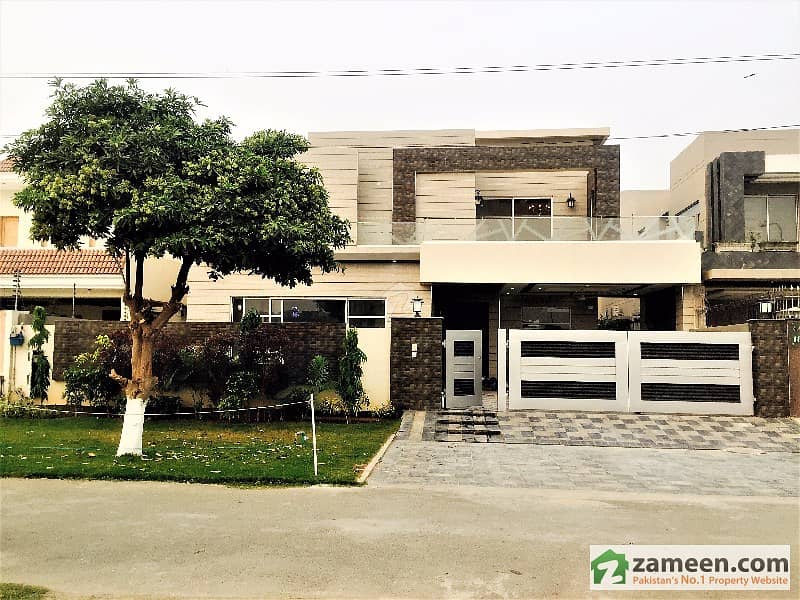 Gorgeous 1 Kanal Bungalow Finest Elevation In Dha 6