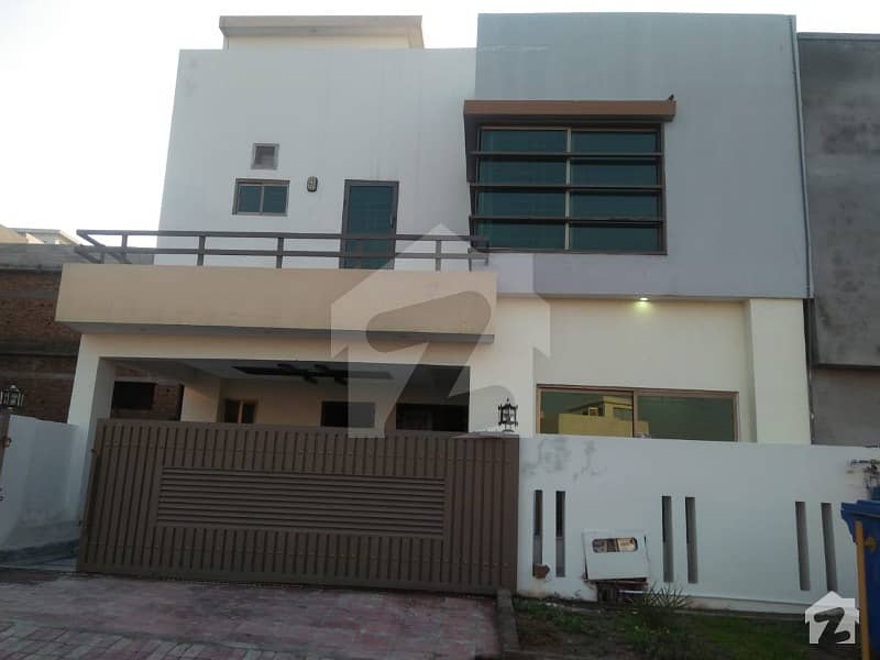 8 Marla Double Unit Beautiful House For Rent