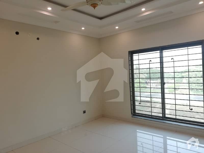 10 Marla Used House For Sale In Overseas B Bahria Town Lahore