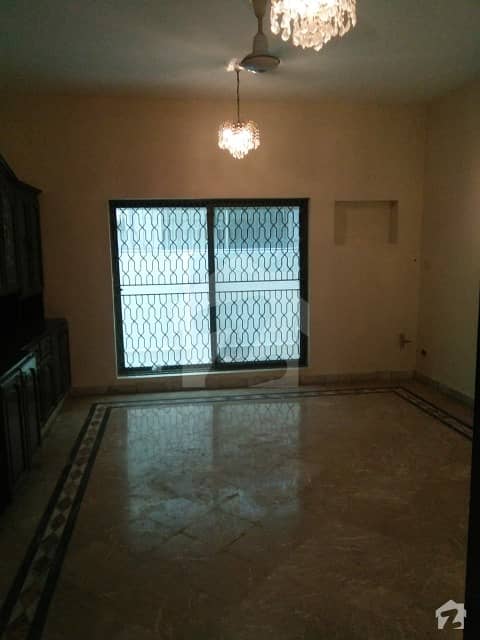 Kinal Lower Portion For Rent, Uper Locked Near Lums University