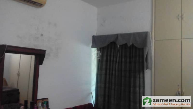 Room Available In Faisla Town B Block