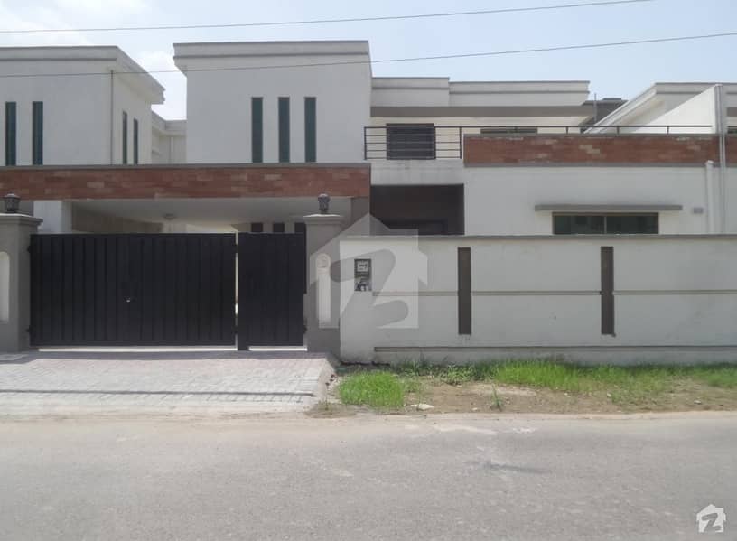 House For Rent On Good Location In PAF Falcon Complex Gulberg