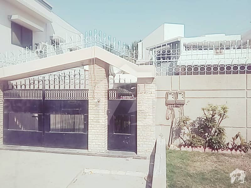 گلشنِ اقبال - بلاک 7 گلشنِ اقبال گلشنِ اقبال ٹاؤن کراچی میں 7 کمروں کا 1.5 کنال مکان 9 کروڑ میں برائے فروخت۔
