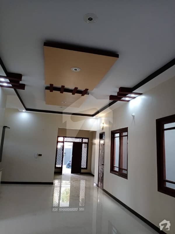 300 sq yard 1st floor portion for sale in GulistaneJauhar Block 14