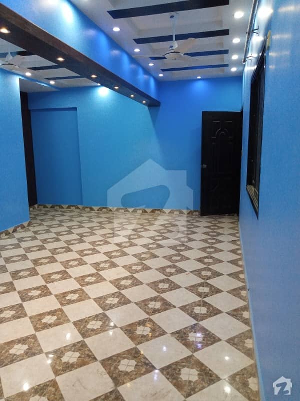 کلفٹن - کہکشاں کلفٹن ۔ بلاک 7 کلفٹن کراچی میں 3 کمروں کا 9 مرلہ پینٹ ہاؤس 80 لاکھ میں برائے فروخت۔