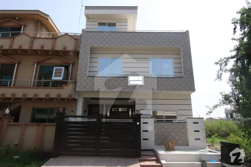 Brand New House 4 Marla House For Rent