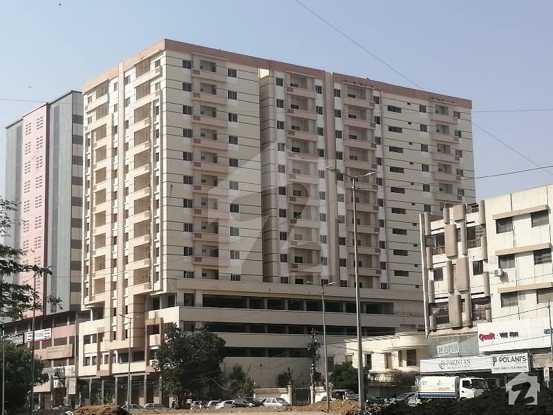 شہید ملت روڈ کراچی میں 3 کمروں کا 8 مرلہ فلیٹ 1.95 کروڑ میں برائے فروخت۔